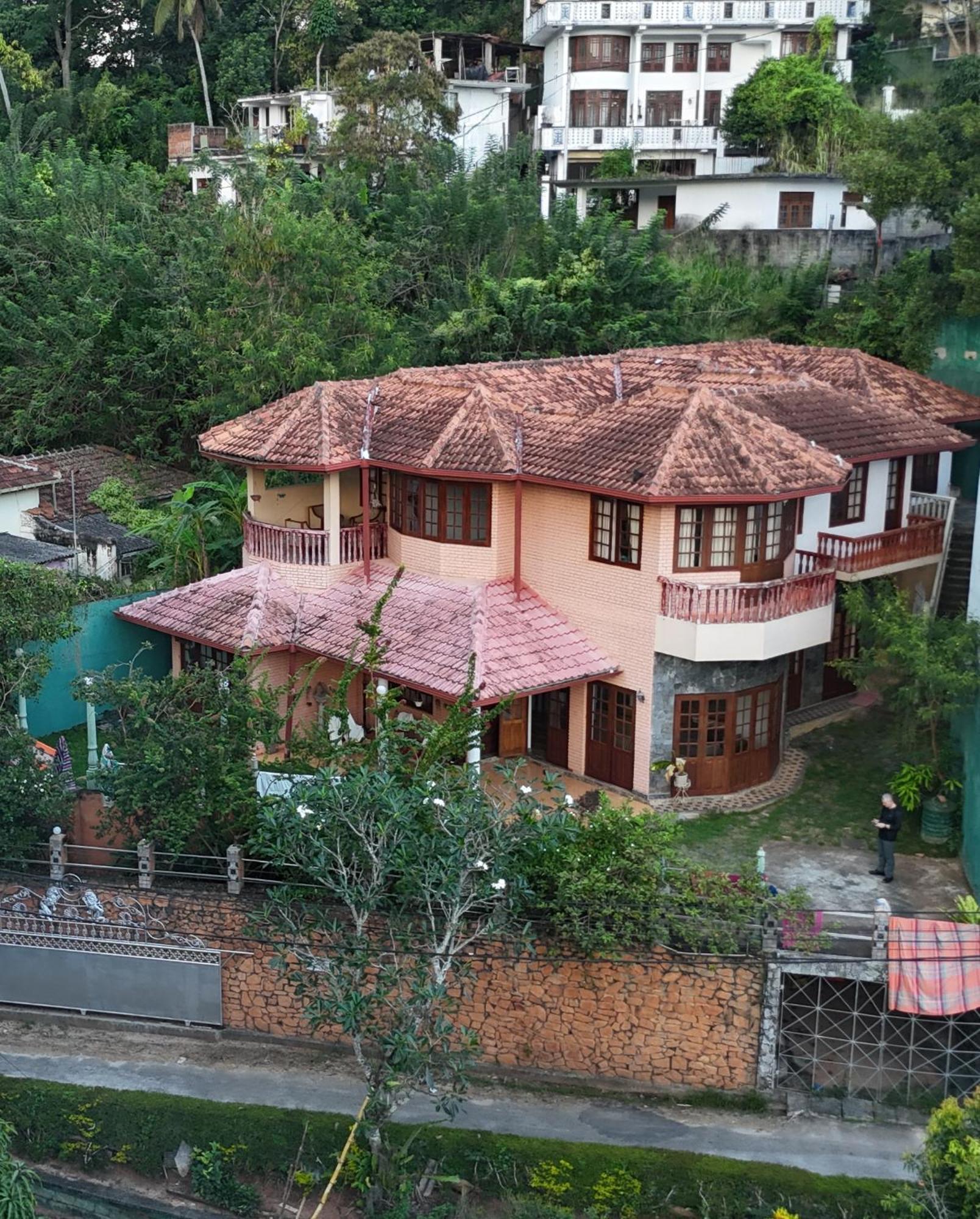 Mystique Hideout Hotell Kandy Exteriör bild